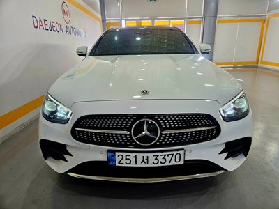 MERCEDES-BENZ E-CLASS - 1