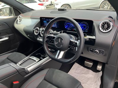 MERCEDES-BENZ EQA - 8