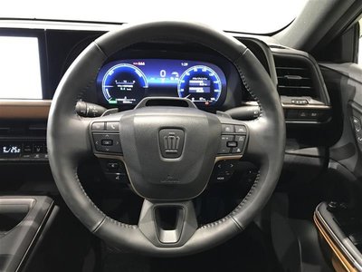 TOYOTA CROWN CROSSOVER - 9