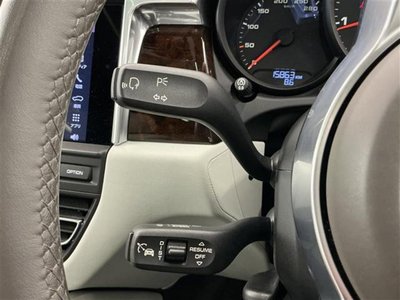 PORSCHE MACAN - 6