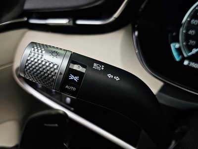 2022 Genesis GV70 — миниатюра 30