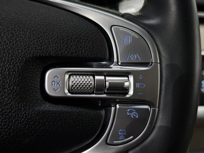 2022 Genesis GV70 — миниатюра 24