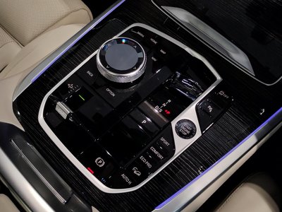 2024 BMW X7 — миниатюра 11