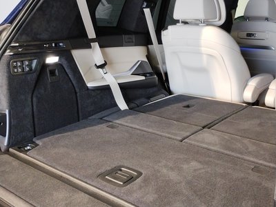 2024 BMW X7 — миниатюра 17