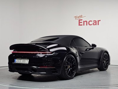 صورة 3 لـ 2023 Porsche 911