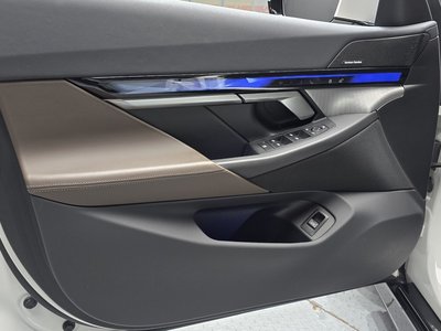 2024 BMW 5 SERIES — миниатюра 14