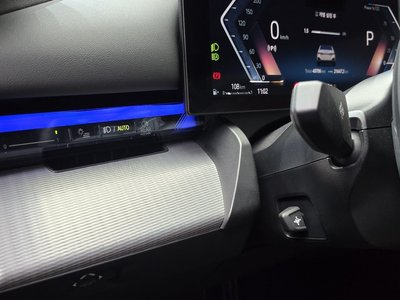 2024 BMW 5 SERIES — миниатюра 25