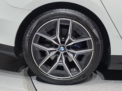 2024 BMW 5 SERIES — фото 6