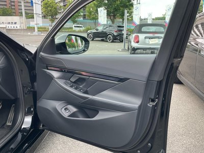 2025 BMW 5 SERIES TOURING — миниатюра 28