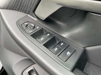 2025 BMW 5 SERIES TOURING — миниатюра 30