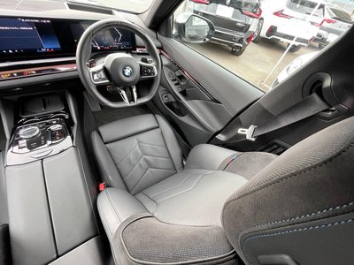 2025 BMW 5 SERIES TOURING — миниатюра 41