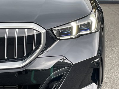 2025 BMW 5 SERIES TOURING — миниатюра 17