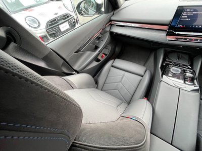 2025 BMW 5 SERIES TOURING — миниатюра 42