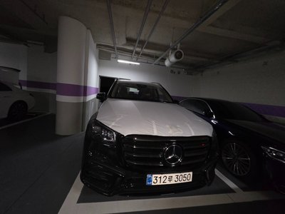 MERCEDES-BENZ GLS - 4