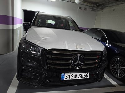 MERCEDES-BENZ GLS - 1