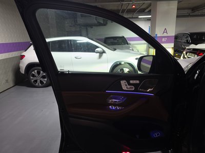 MERCEDES-BENZ GLS - 10
