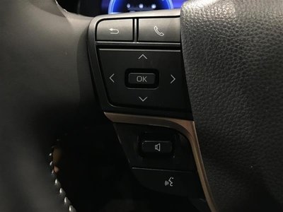 TOYOTA CROWN SPORT - 9