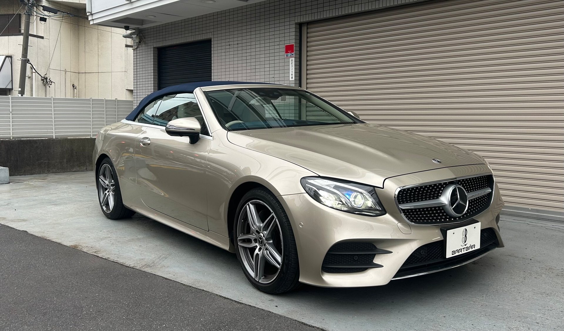 MERCEDES-BENZ E-CLASS - View 1