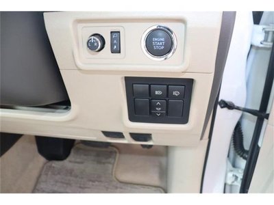 TOYOTA LAND CRUISER - 10