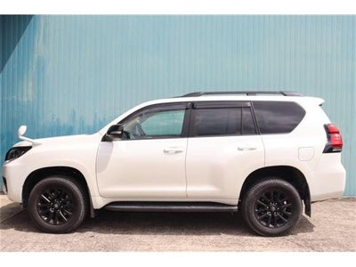 TOYOTA LAND CRUISER - 5