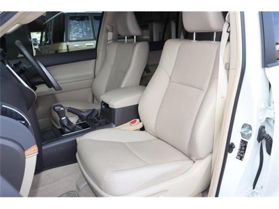 TOYOTA LAND CRUISER - 6