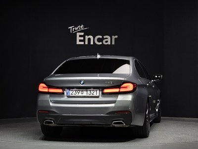 BMW 5 SERIES - 4