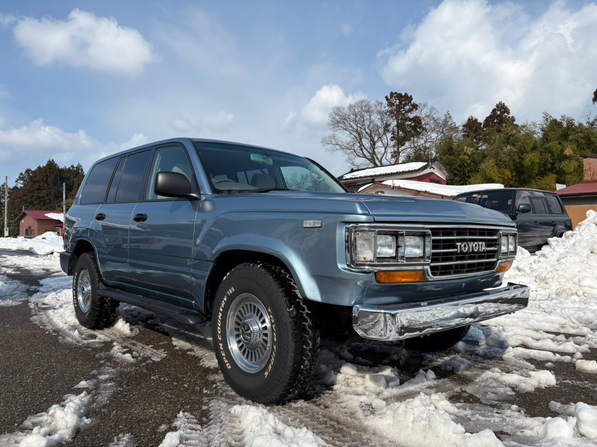 TOYOTA LAND CRUISER 100 - View 1