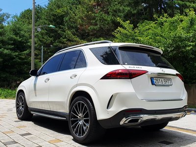 صورة 4 لـ 2023 Mercedes-BENZ GLE