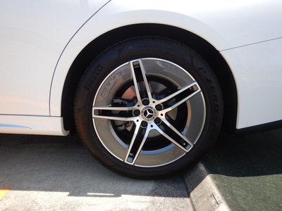 صورة مصغرة 33 لـ 2025 Mercedes-BENZ E-CLASS