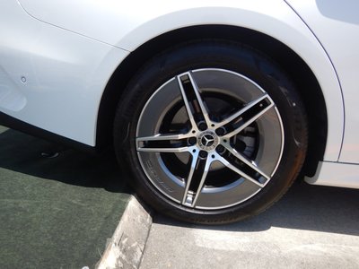 صورة مصغرة 32 لـ 2025 Mercedes-BENZ E-CLASS
