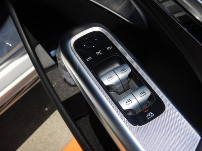 صورة مصغرة 38 لـ 2025 Mercedes-BENZ E-CLASS