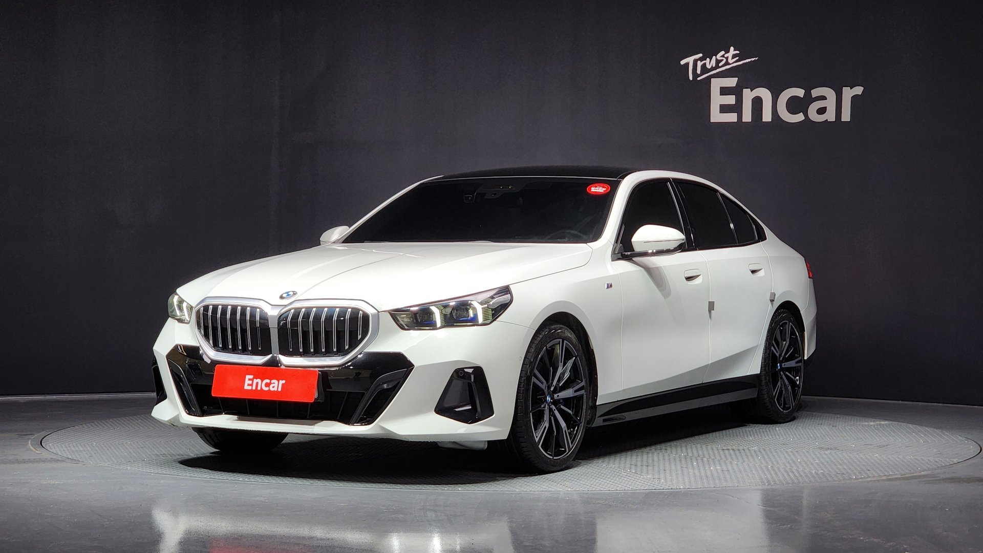 BMW 5 SERIES - View 1