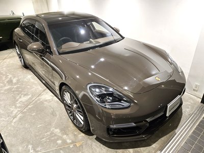 PORSCHE PANAMERA - 5