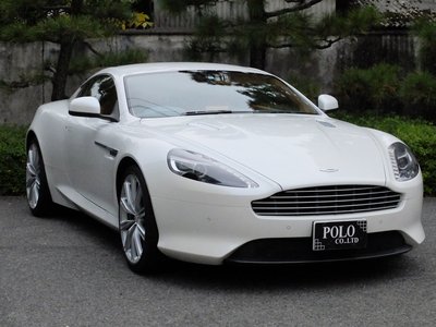 ASTON MARTIN DB9 - 5