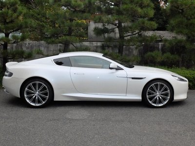 ASTON MARTIN DB9 - 7