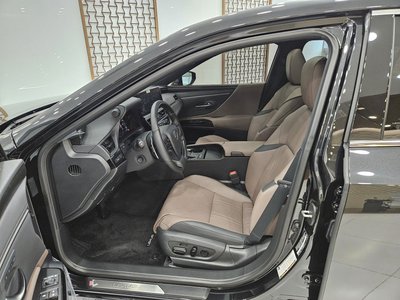 2025 Lexus ES 缩略图 11