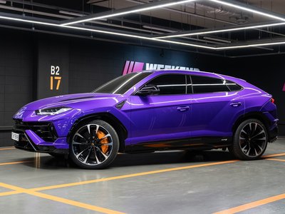 LAMBORGHINI URUS - 3