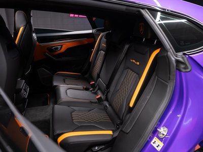LAMBORGHINI URUS - 9