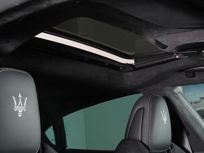 2022 Maserati QUATTROPORTE 缩略图 11