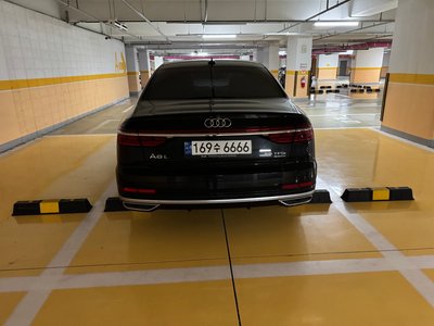 AUDI A8 - 4