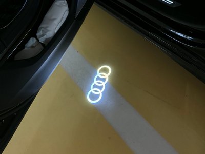 AUDI A8 - 6