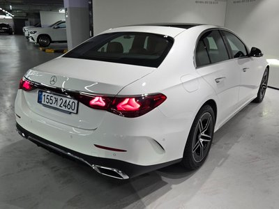 صورة 3 لـ 2025 Mercedes-BENZ E-CLASS