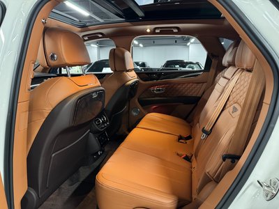 BENTLEY BENTAYGA - 8