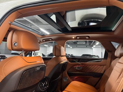 BENTLEY BENTAYGA - 7