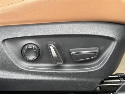 TOYOTA CROWN SPORT - 4