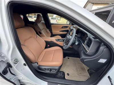 TOYOTA CROWN SPORT - 2