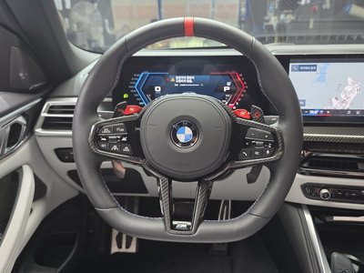 2025 BMW M4 thumbnail 19