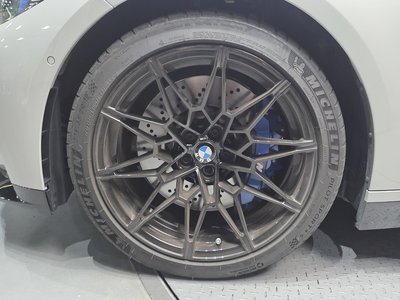 صورة 6 لـ 2025 BMW M4