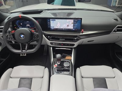 صورة 5 لـ 2025 BMW M4