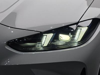 صورة 9 لـ 2025 BMW M4